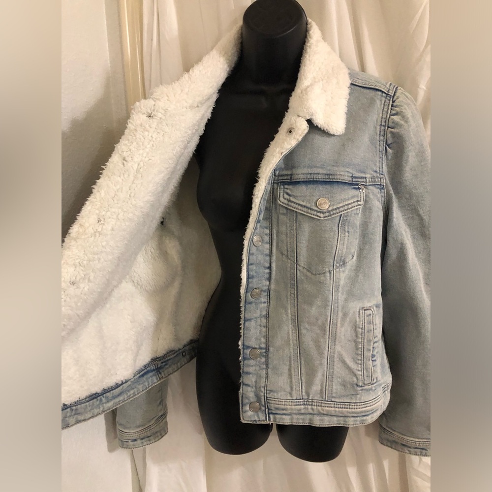 Nanette Lepore white sherpa lined pleated shoulder denim jacket size large new